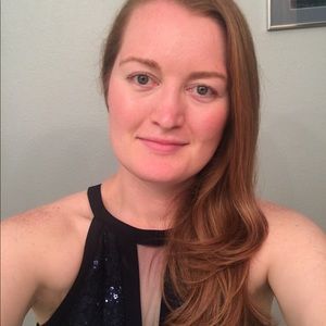 Meet your Posher, Caitlin